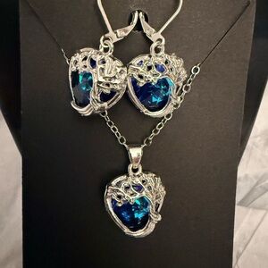 Elegant Silver and Blue Heart Jewelry Set